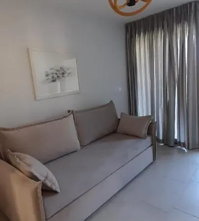شقة Ariadni Apartment Nikiana *